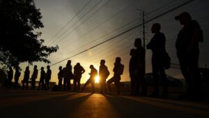 Lowongan Kerja di AS Mulai Menyusut, Pengangguran Naik